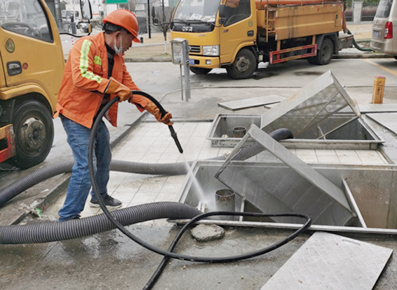 沿河隔油池清理